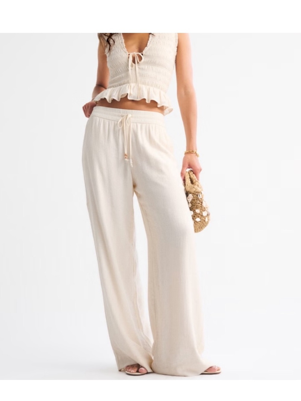 Abercrombie & Fitch Crinkle Textured Pull-On Pant